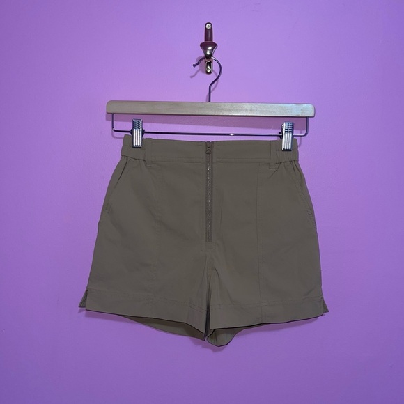 Madewell Shorts Women's Size Extra Small XS Khaki Zip-Front‎ Tapered High-Rise - Picture 2 of 10